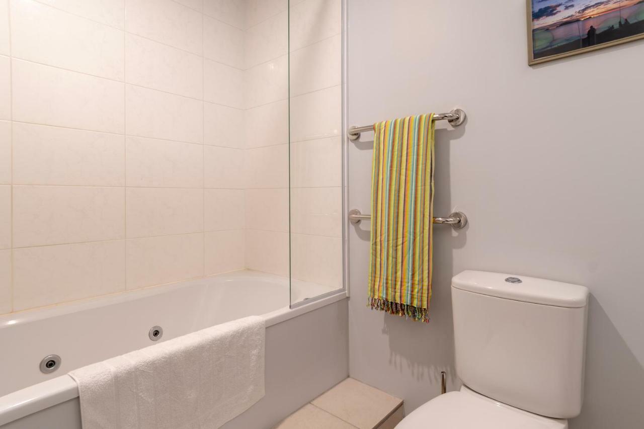 Kingsview Cbd Tauranga Apartment Ngoại thất bức ảnh